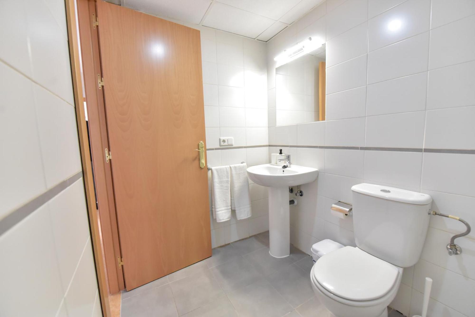 New Premium Apartment - Free Parking & Pools La Algaba Buitenkant foto